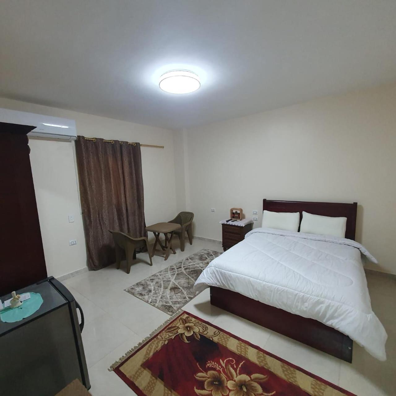 Sobba Pyramids View - Guest House Kafrat al Jabal Bagian luar foto