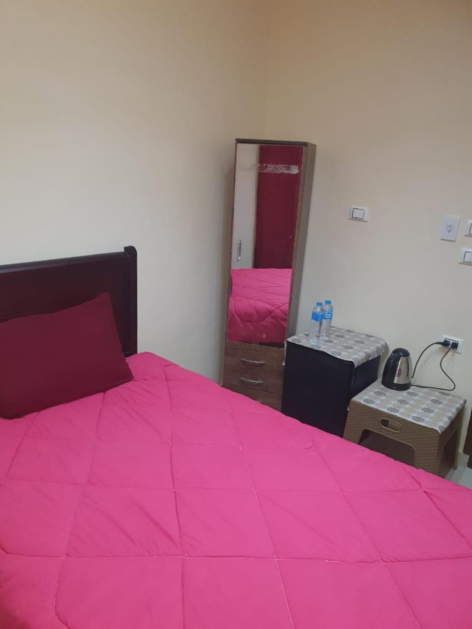 Sobba Pyramids View - Guest House Kafrat al Jabal Bagian luar foto