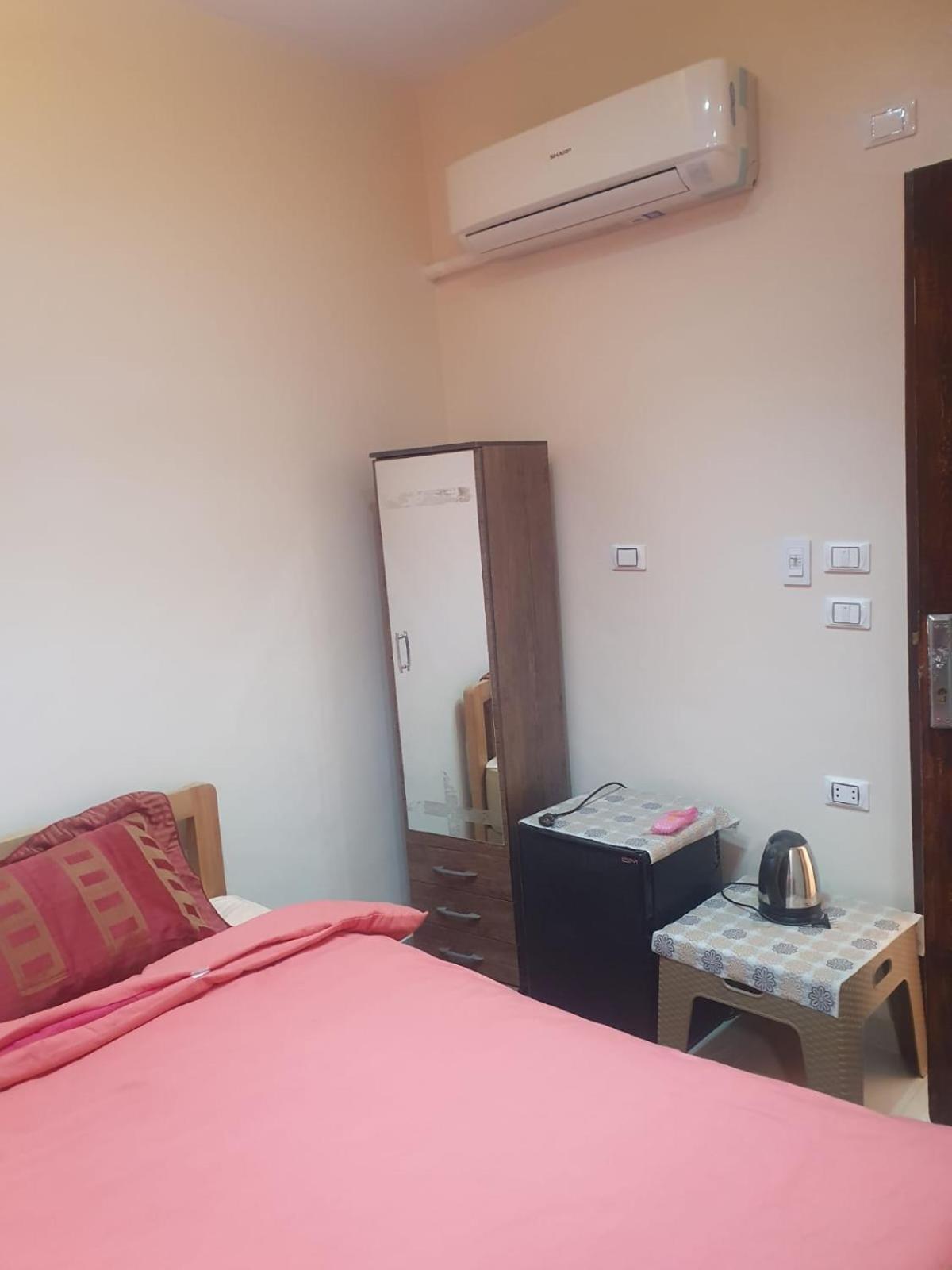 Sobba Pyramids View - Guest House Kafrat al Jabal Bagian luar foto