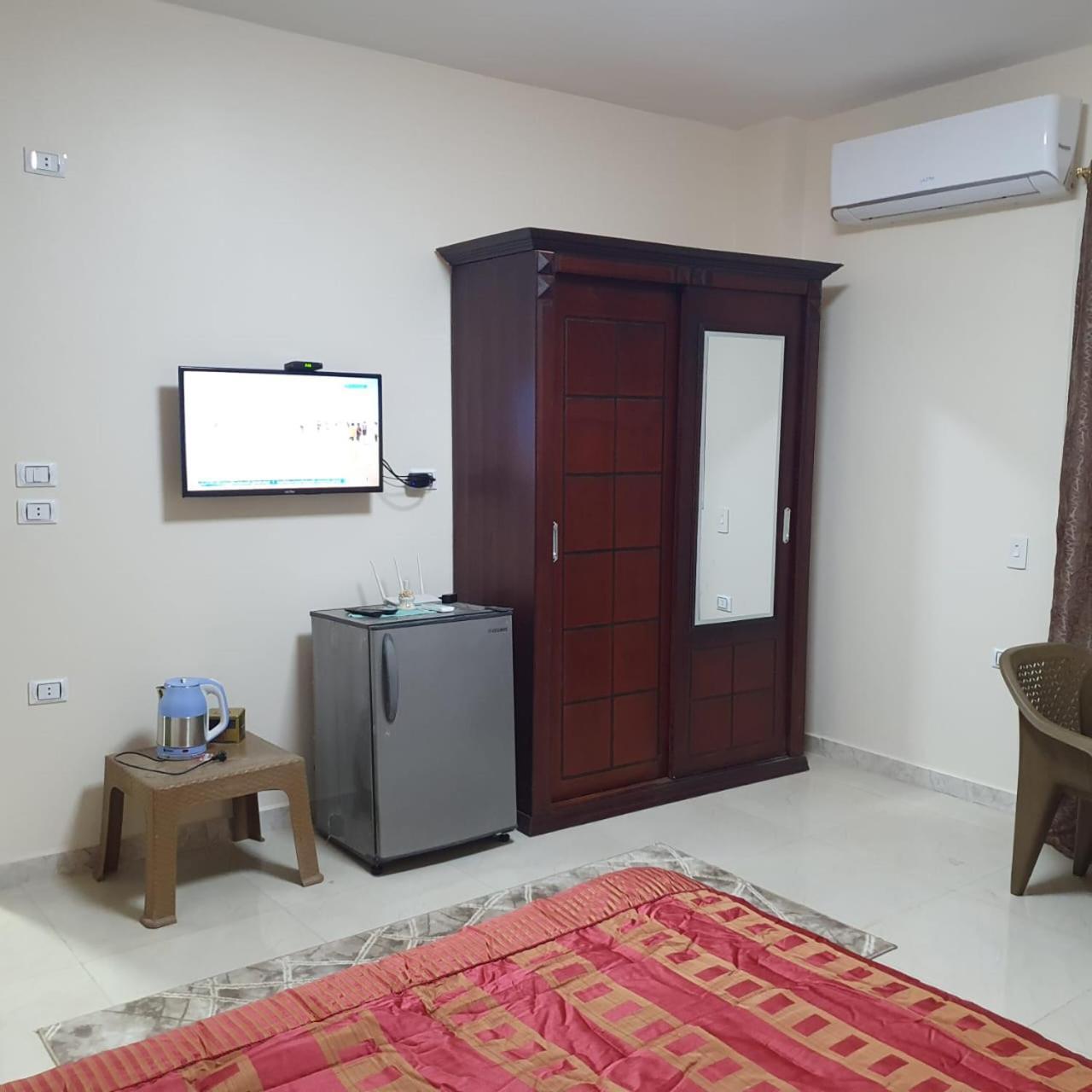 Sobba Pyramids View - Guest House Kafrat al Jabal Bagian luar foto