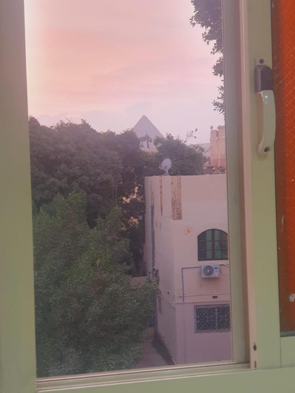 Sobba Pyramids View - Guest House Kafrat al Jabal Bagian luar foto